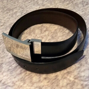 CLAIBORNE Men's black leather belt, mirrored silver plate buckle, size 36